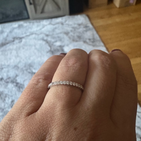 18K Solid White Gold halfway band .40 carats in Diamonds - Picture 5 of 7